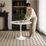 Hilton Round Table - Image 4
