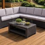 Hilton Corner Patio Suite - Image 3